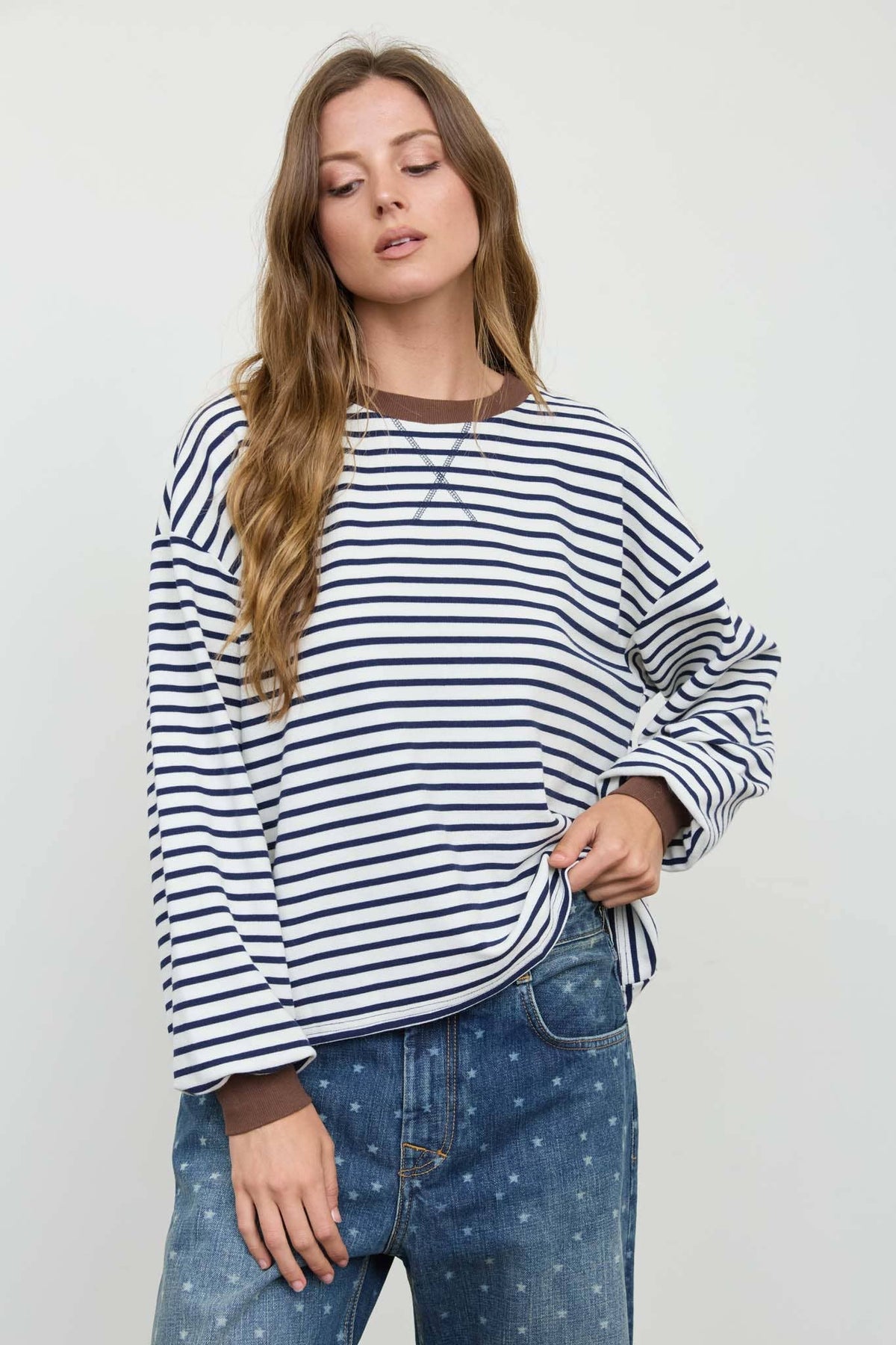 STRIPE V-STITCH NAVY