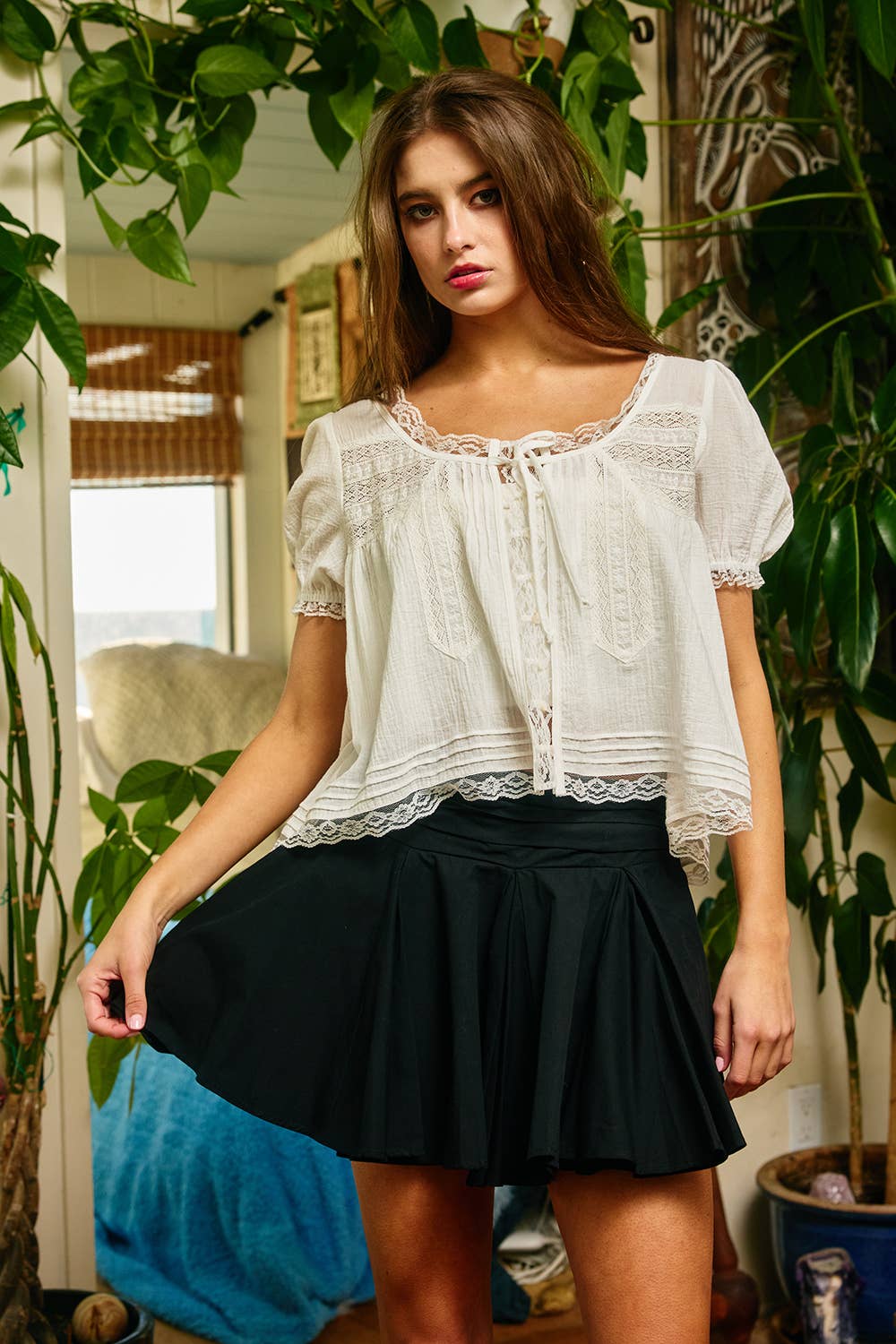 IT2992 | Romantic Lace Trim Cropped Cotton Blouse: Baby Pink