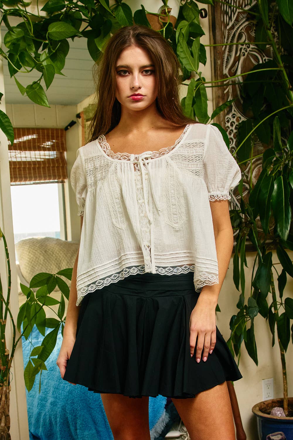 IT2992 | Romantic Lace Trim Cropped Cotton Blouse: Baby Pink
