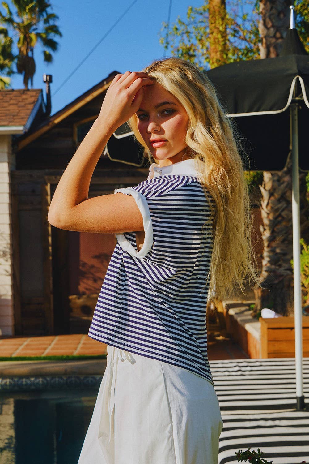 T2616A Collared V-nek Stripe Print Crop Top: Brown/Sky blue