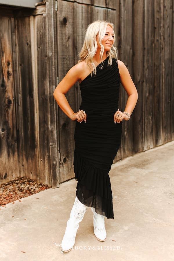 Black One Shoulder Wrapped Ruffle Tier Dress: XL