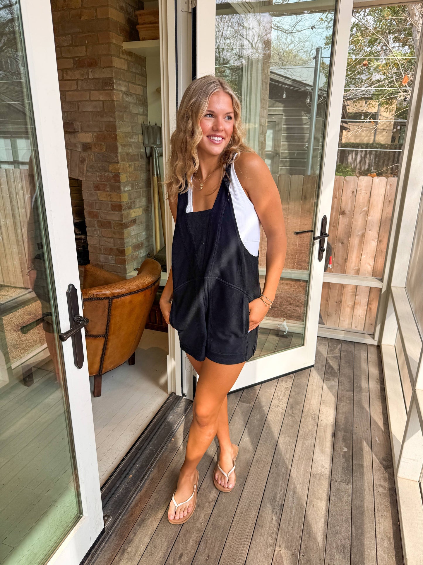 SPRING BEACH PLEASE ROMPER: CORAL