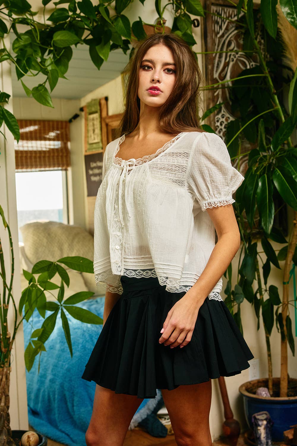 IT2992 | Romantic Lace Trim Cropped Cotton Blouse: Baby Pink