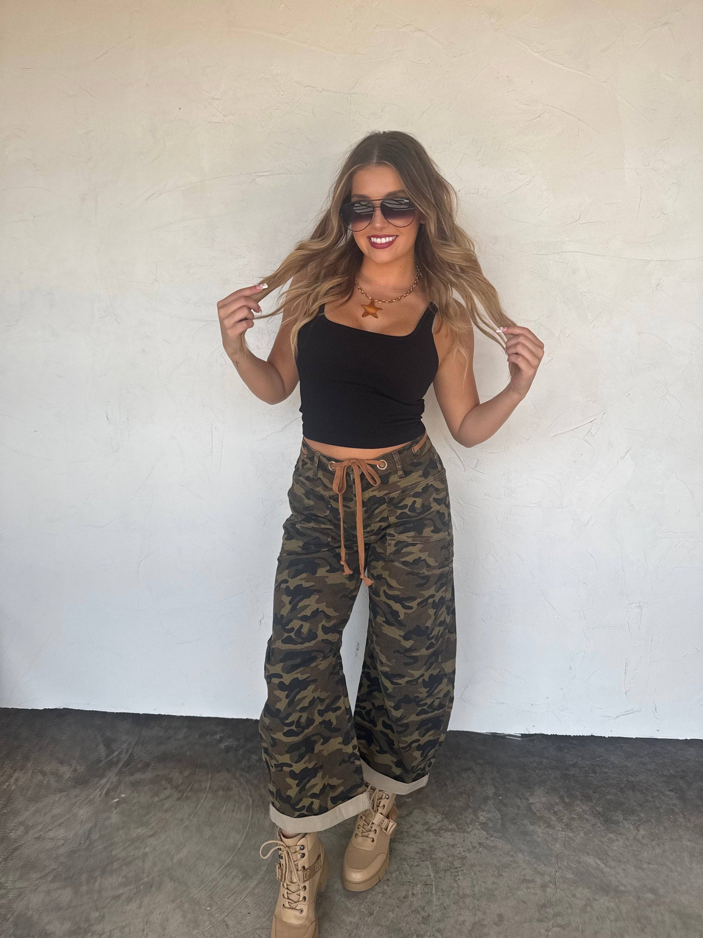 BROGAN CAMO BARREL JEANS: 2X